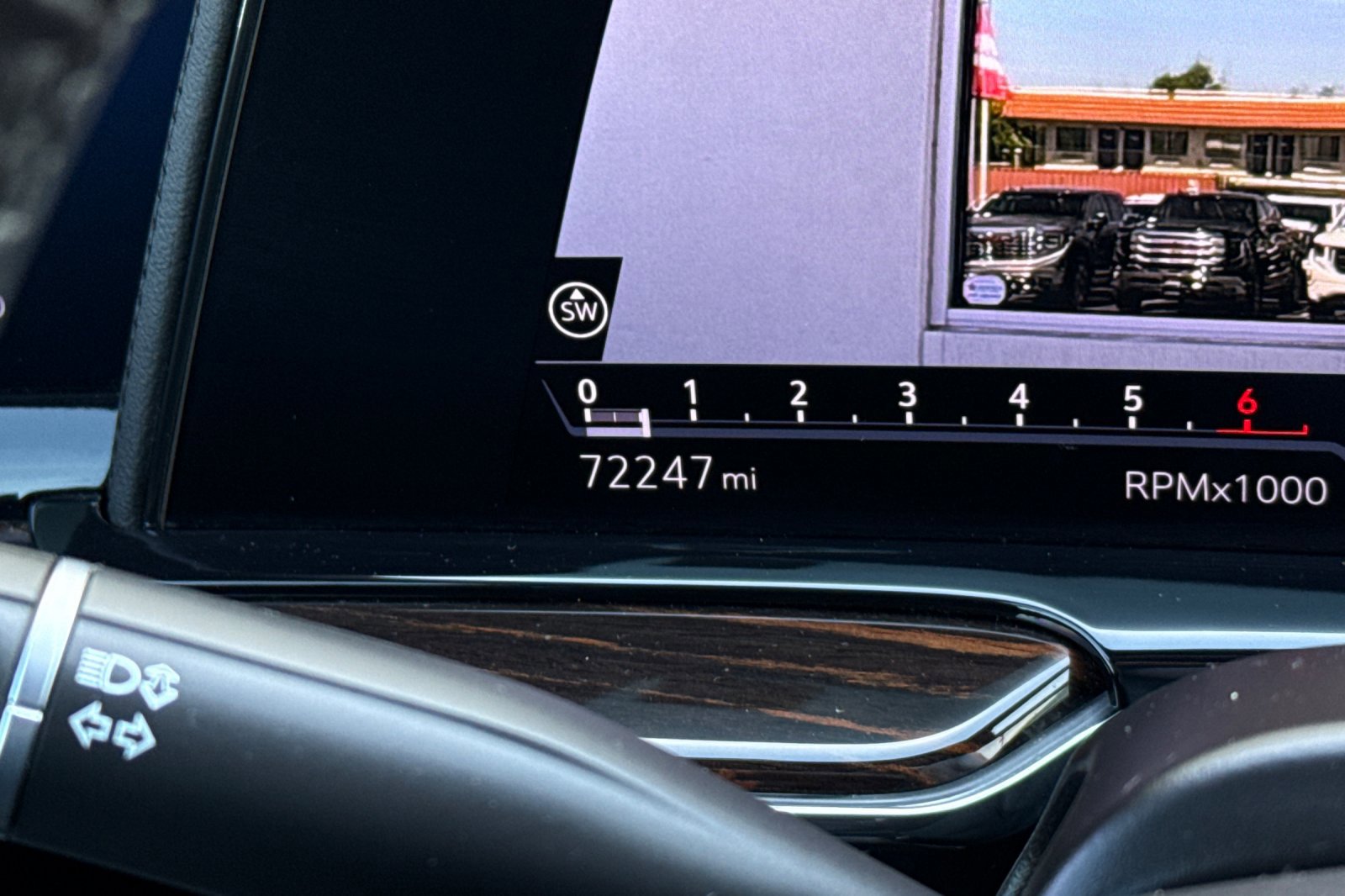 Used 2023 Cadillac Escalade ESV Premium Luxury w/ Performance Package image 36