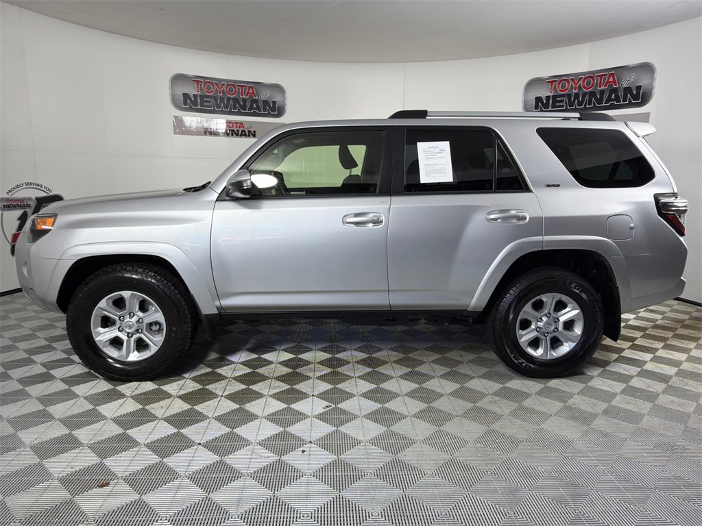 Used 2024 Toyota 4Runner SR5 image 6