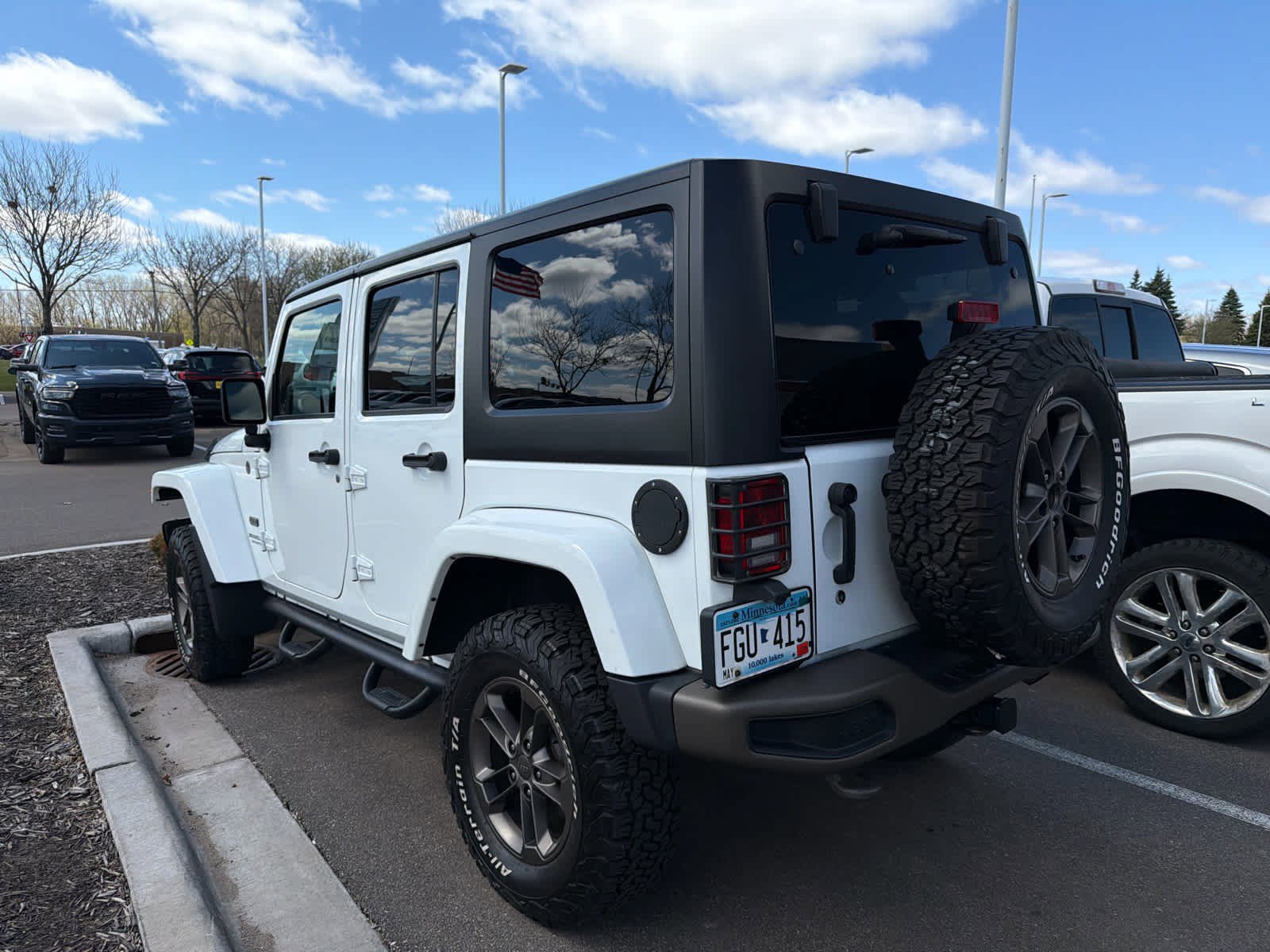Used 2016 Jeep Wrangler Unlimited Sahara image 6