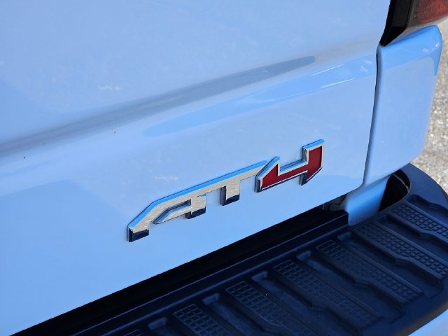 Used 2021 GMC Sierra 1500 AT4 w/ Technology Package AWD/4WD image 13