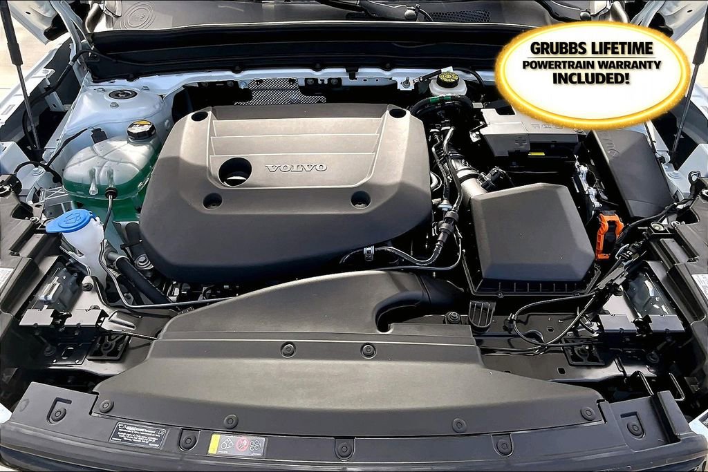 New 2026 Volvo XC40 B4 Plus w/ Protection Package Premier image 24