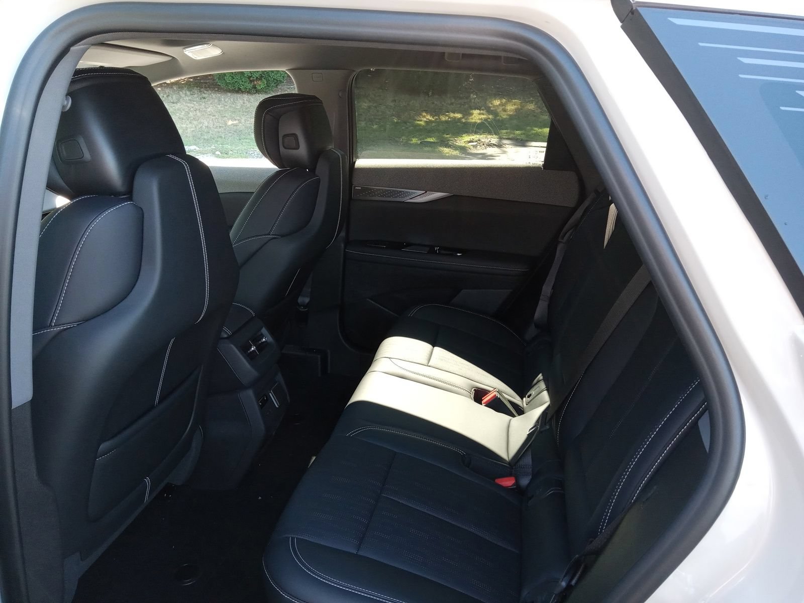 New 2027 Cadillac Optiq Premium Luxury AWD/4WD image 22