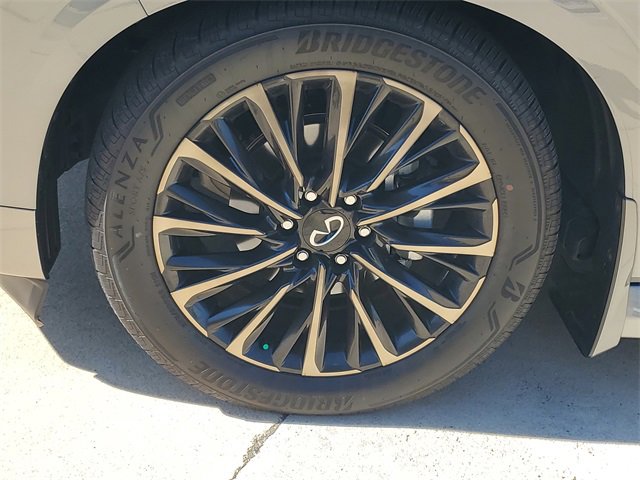 Used 2025 INFINITI QX80 Autograph image 11