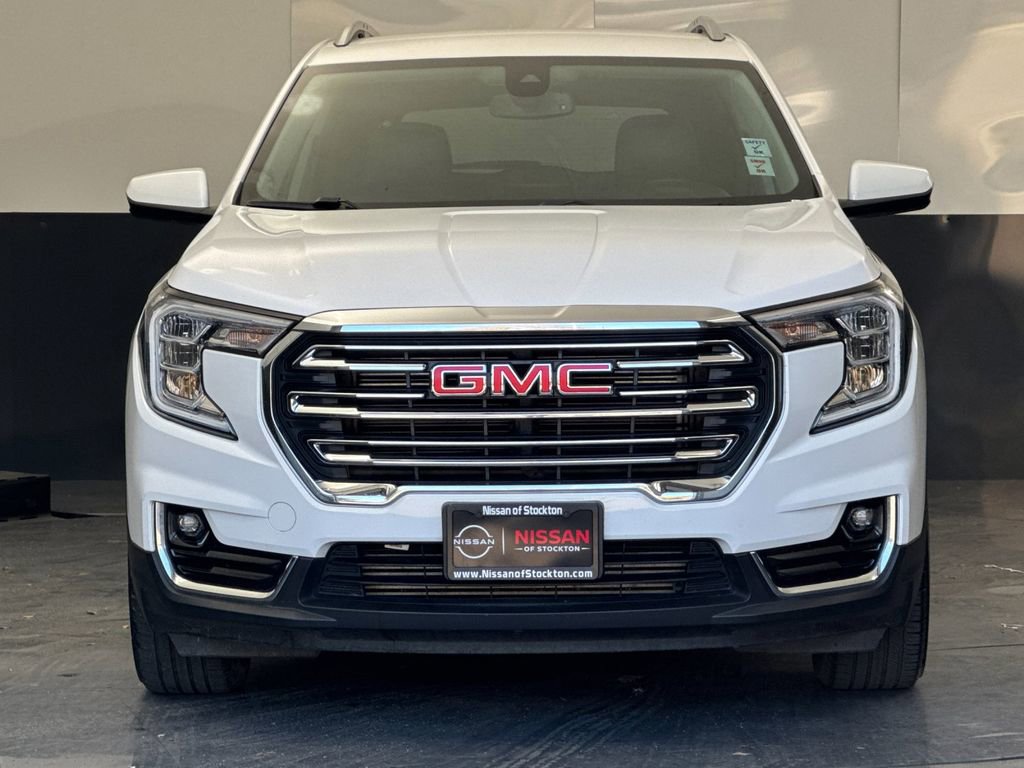 Used 2024 GMC Terrain SLT image 8