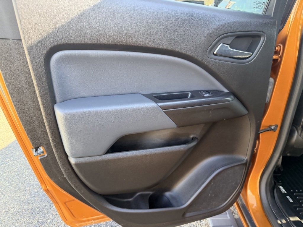 Used 2017 Chevrolet Colorado Z71 image 34