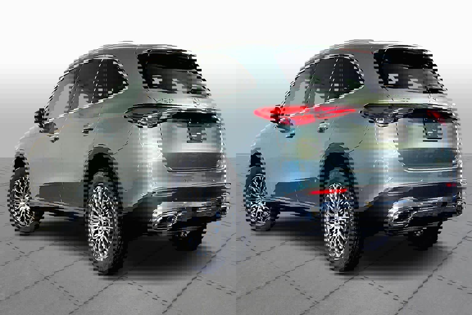 New 2026 Mercedes-Benz GLC 300 4MATIC image 3