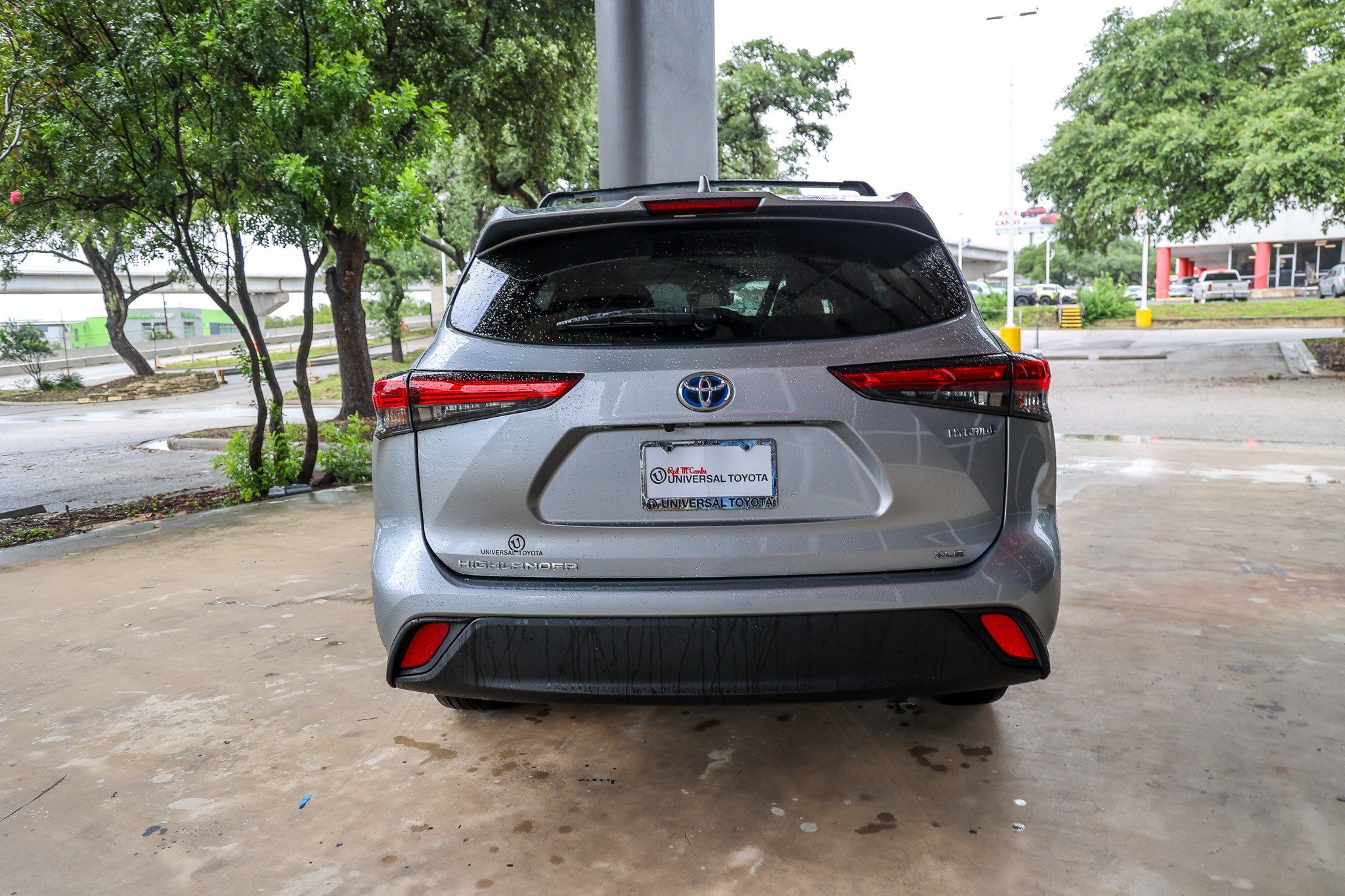 Used 2023 Toyota Highlander XLE FWD image 8