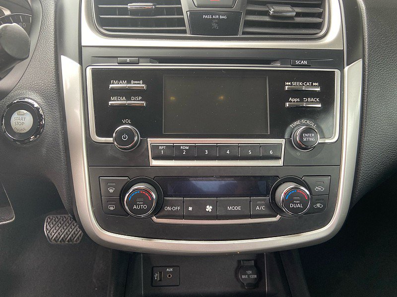 Used 2016 Nissan Altima 2.5 SL w/ Moonroof Package FWD image 15