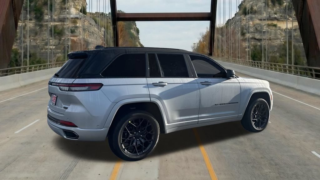 New 2025 Jeep Grand Cherokee Summit AWD/4WD image 11