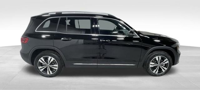 New 2025 Mercedes-Benz GLB 250 4MATIC image 10