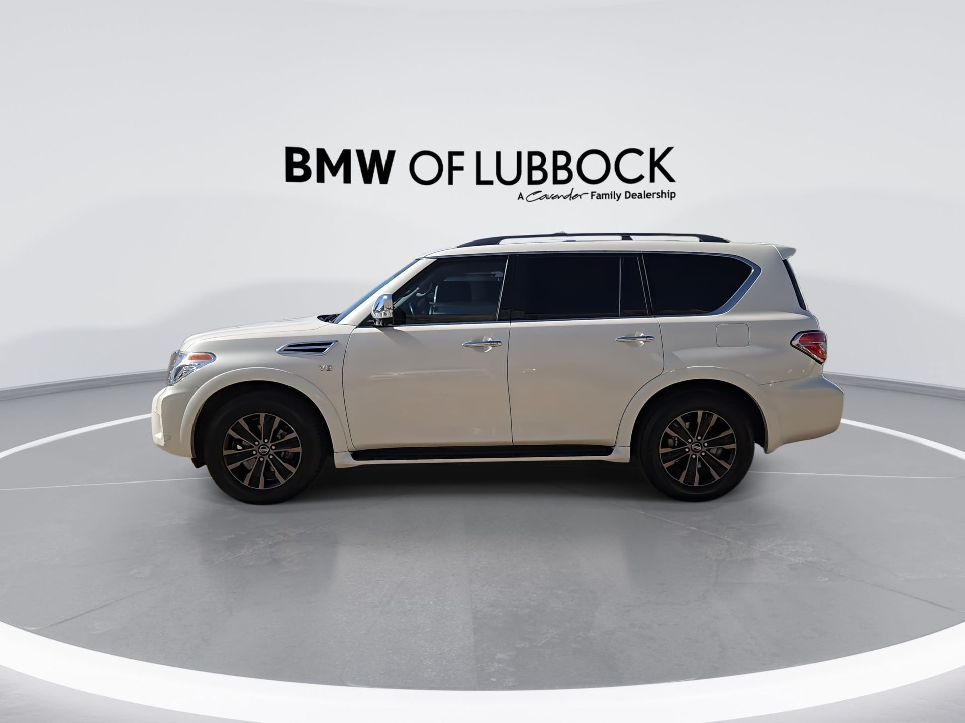 Used 2020 Nissan Armada Platinum w/ Captain's Chairs Package AWD/4WD image 5
