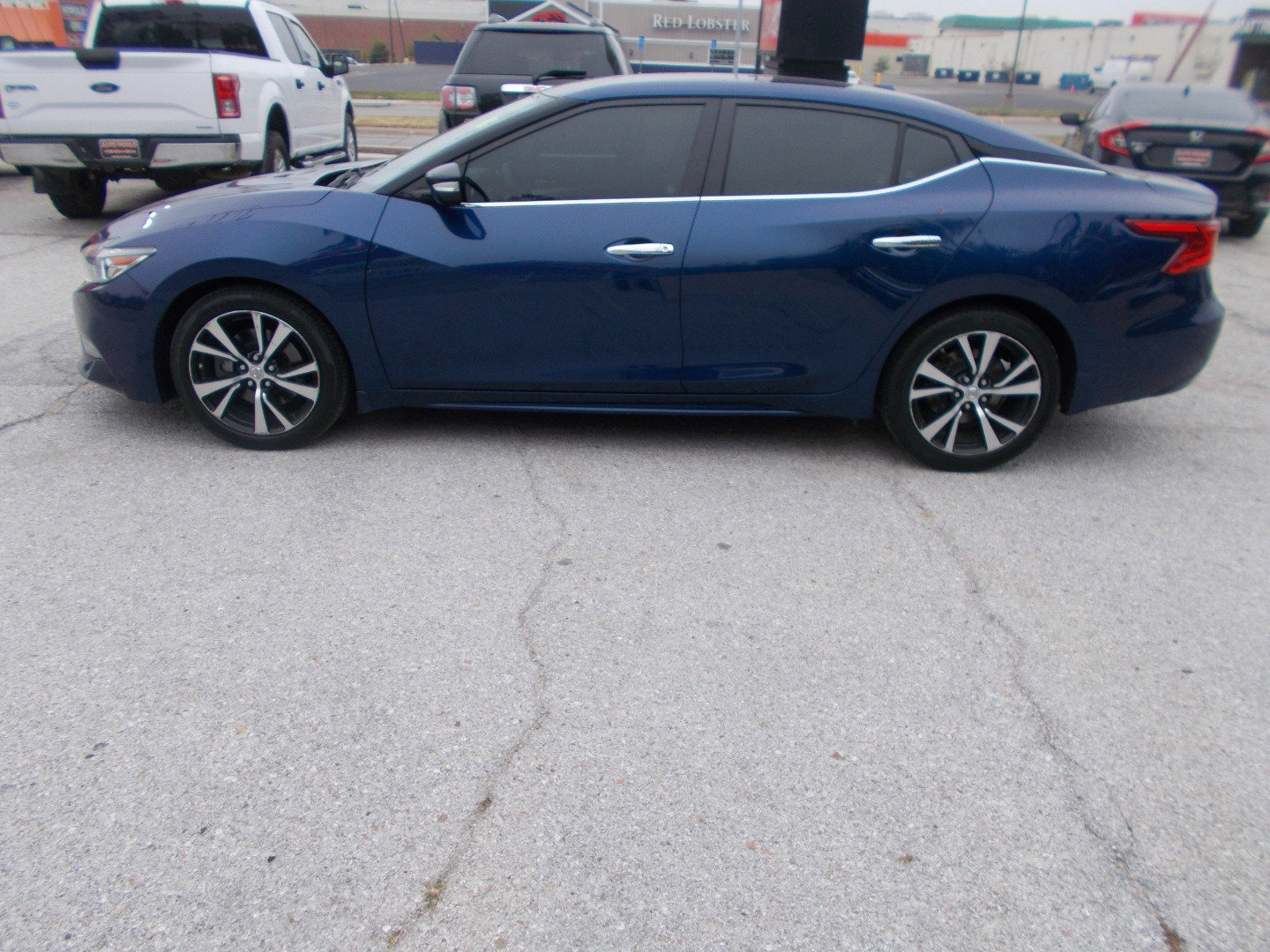 Used 2018 Nissan Maxima 3.5 SV image 8