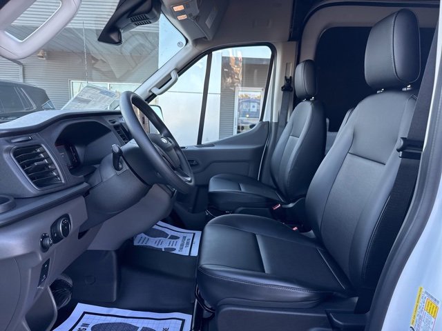 New 2026 Ford Transit 250 148 Medium Roof w/ Load Area Protection Package image 11