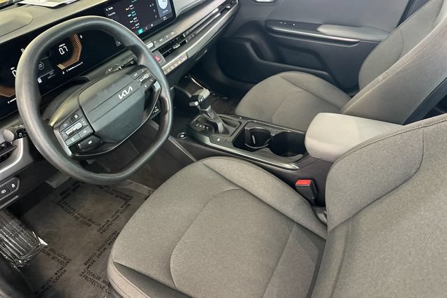 Used 2025 Kia K4 FWD image 11