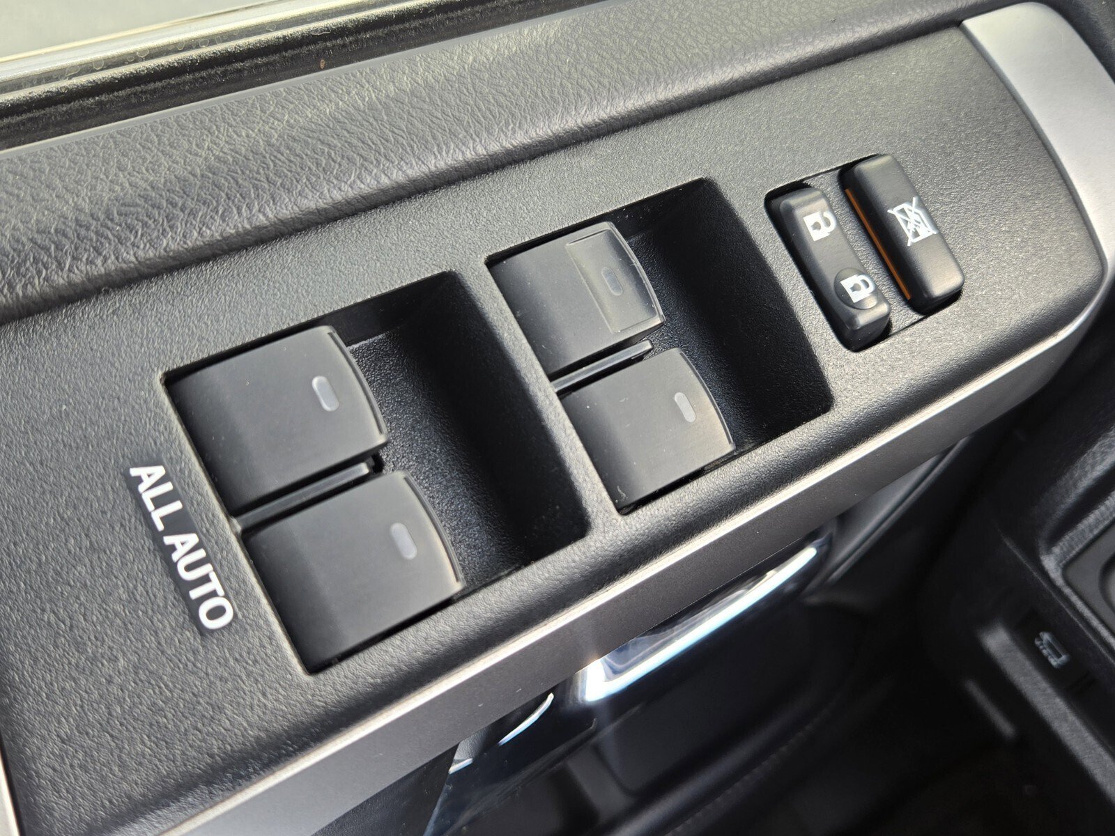 Used 2022 Toyota 4Runner Limited image 32