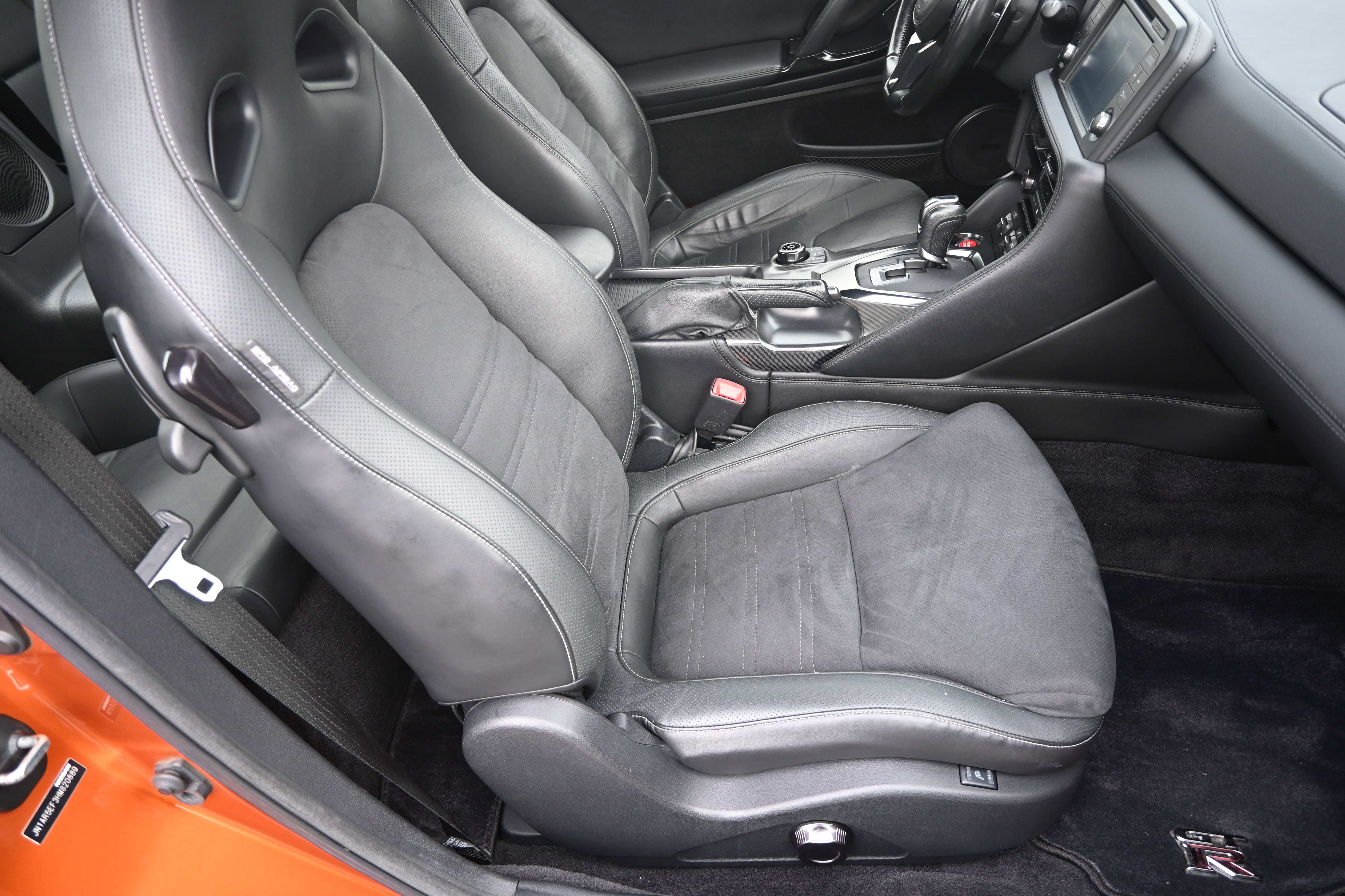 Used 2017 Nissan GT-R Premium AWD/4WD image 61