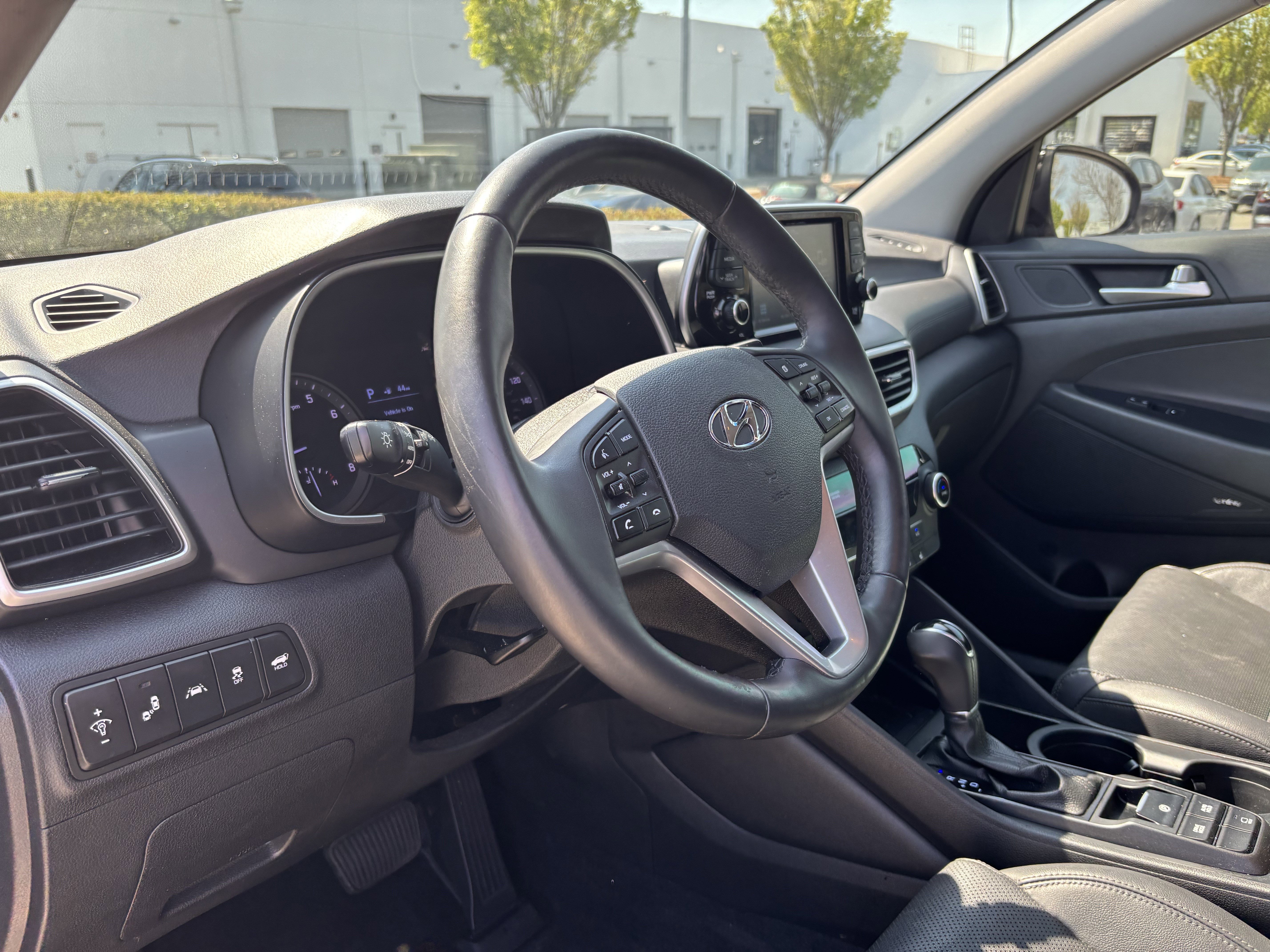 Used 2019 Hyundai Tucson Limited w/ Cargo Package image 16