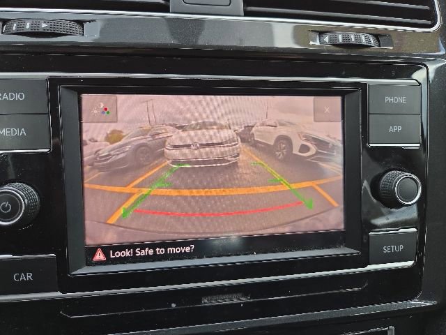 Used 2019 Volkswagen Golf S FWD image 15