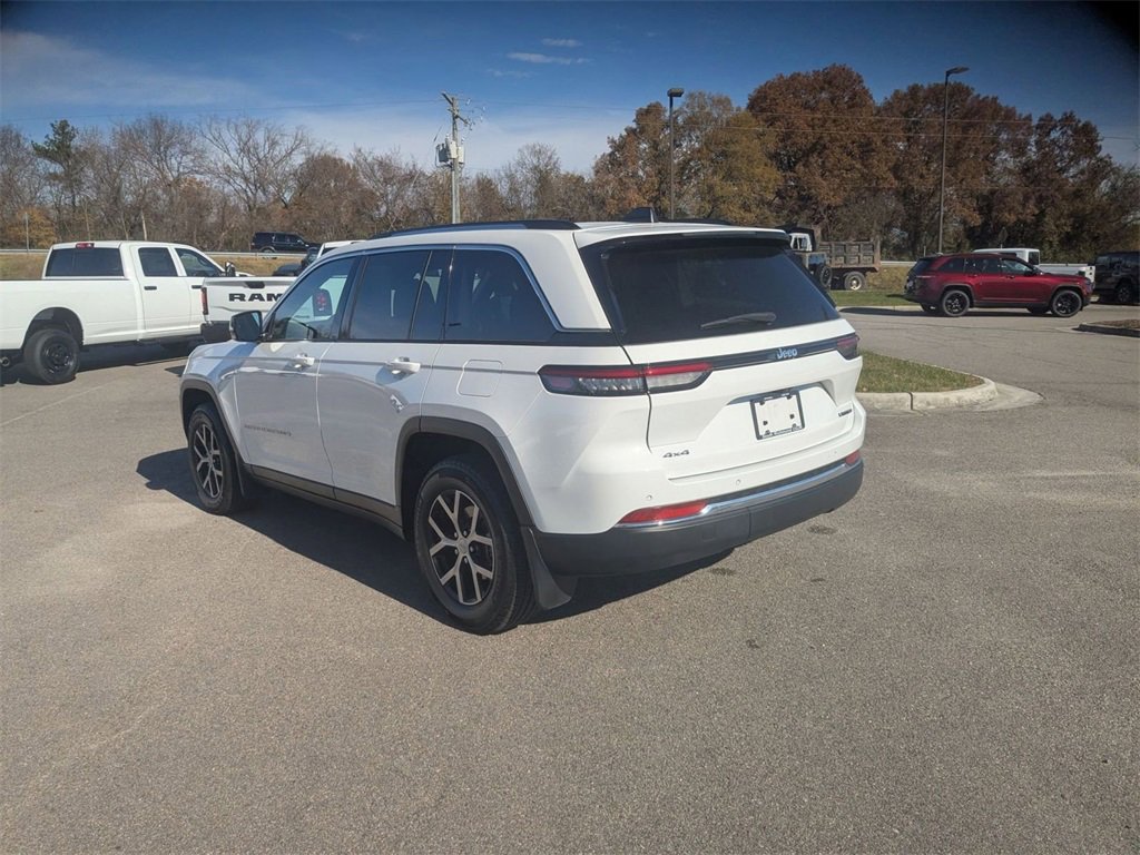 Used 2024 Jeep Grand Cherokee Limited w/ MOPAR Finishing Package image 3