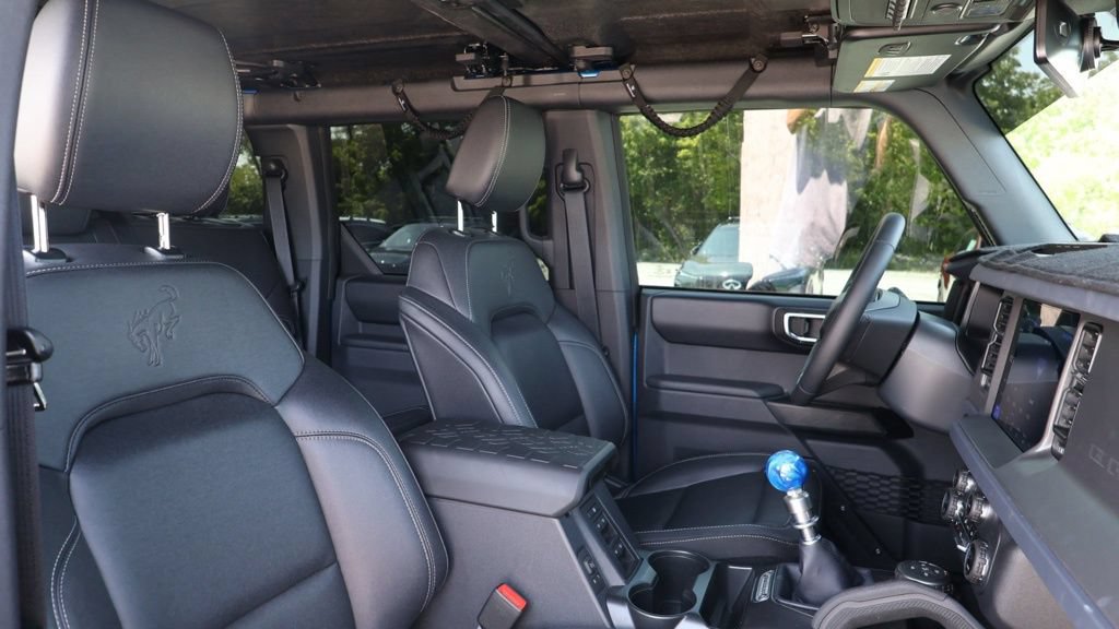 Used 2025 Ford Bronco Badlands AWD/4WD image 16