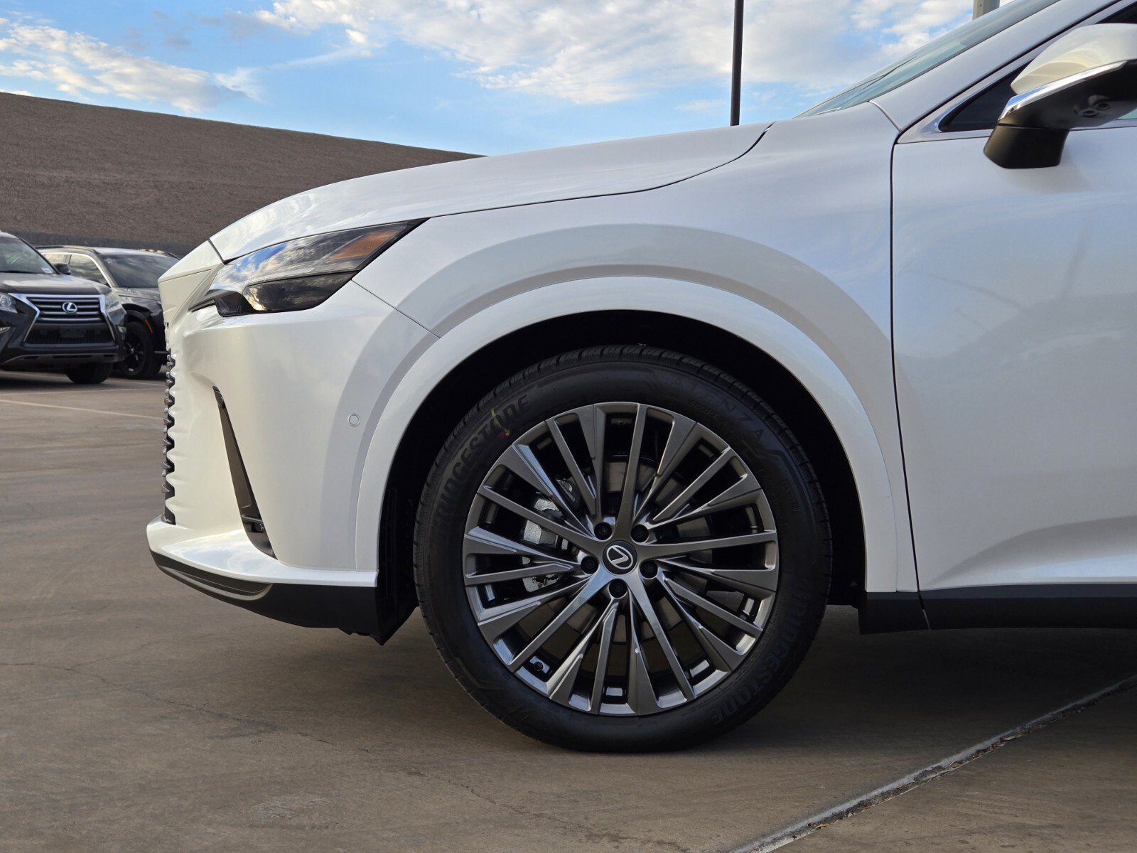 New 2026 Lexus RX 350 FWD image 5
