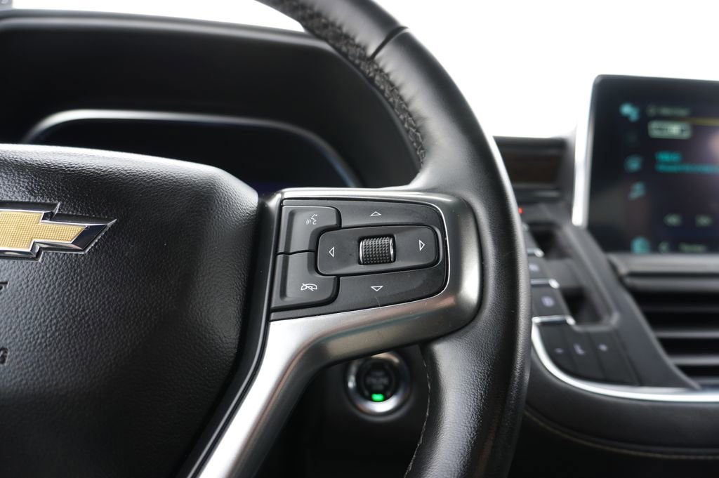 Used 2023 Chevrolet Suburban Premier image 22
