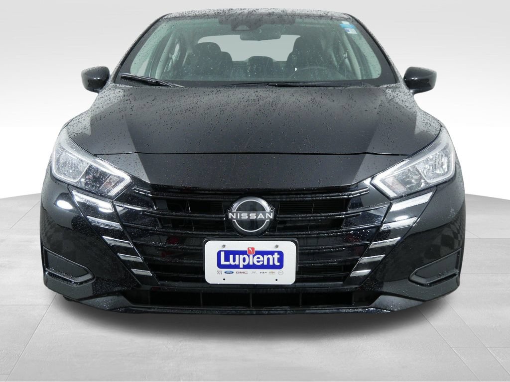 Used 2024 Nissan Versa SV w/ Trunk Package FWD image 3