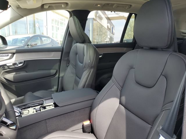 New 2026 Volvo XC90 T8 Ultra w/ Protection Package Premier AWD/4WD image 5