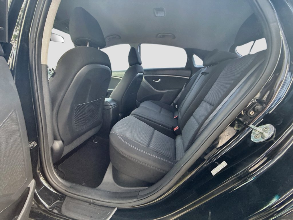 Used 2016 Hyundai Elantra GT FWD image 24