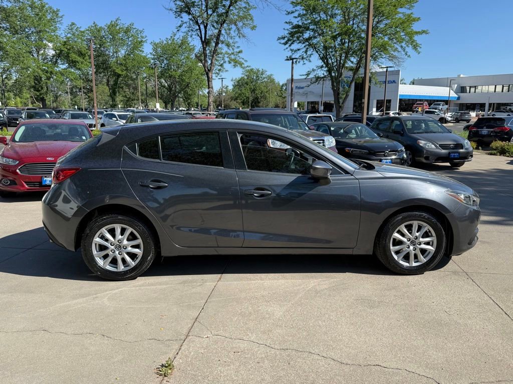 Used 2014 MAZDA MAZDA3 i Touring w/ Technology Package FWD image 3