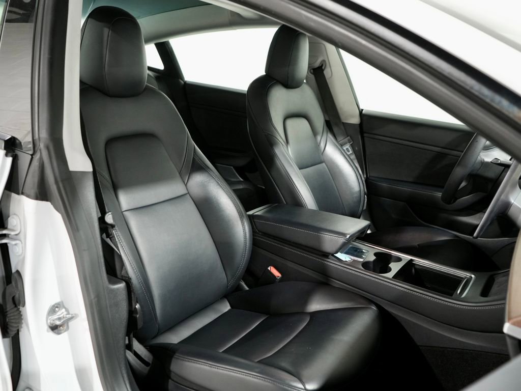 Used 2021 Tesla Model 3 Standard Range Plus image 24