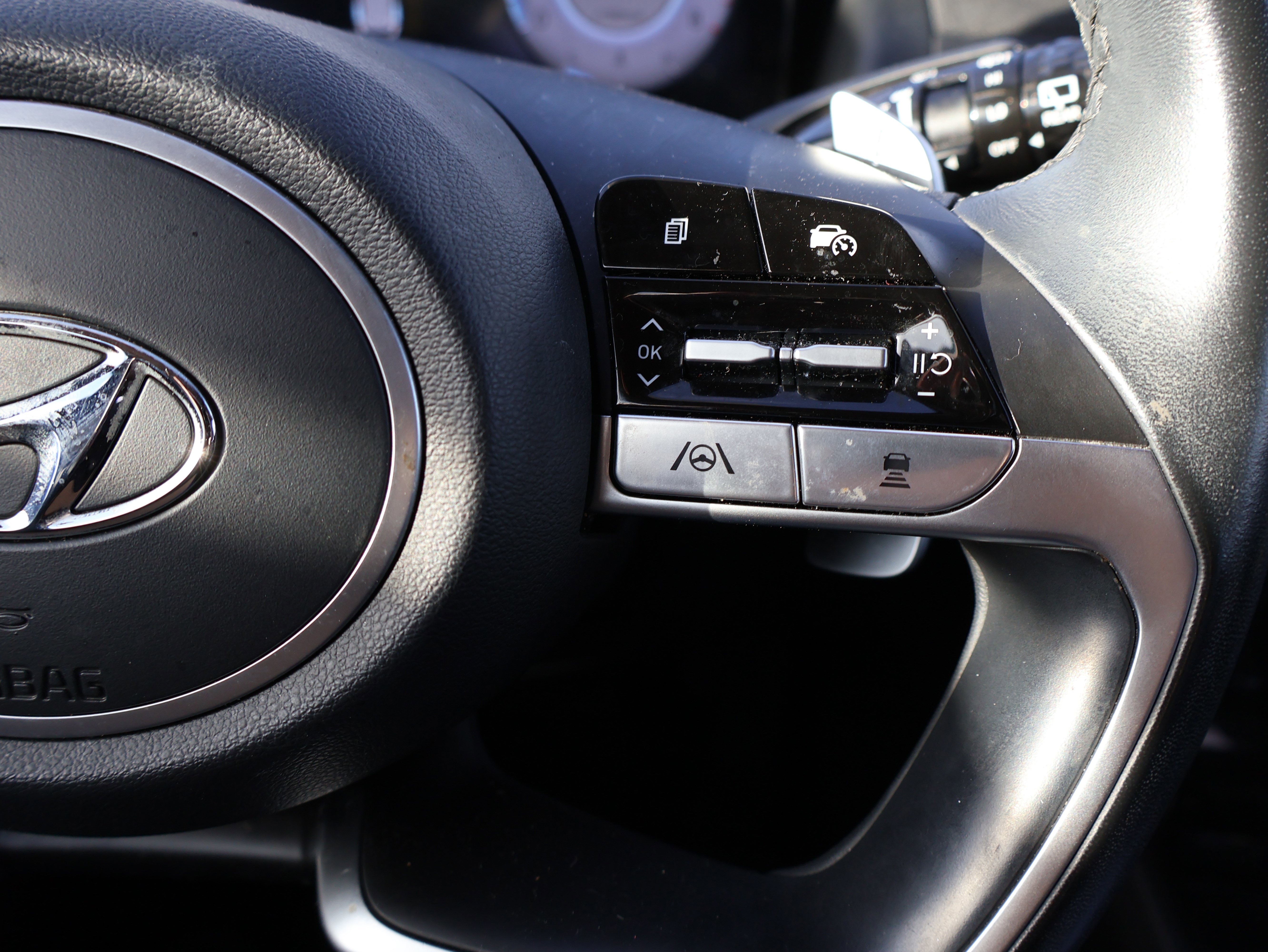 Used 2023 Hyundai Tucson Limited w/ Cargo Package image 31