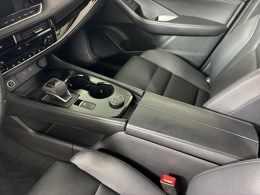 Used 2023 Nissan Rogue SL w/ SL Premium Package image 27