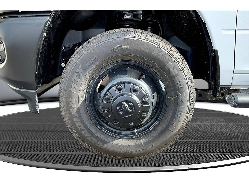New 2026 RAM 3500 Tradesman AWD/4WD image 15