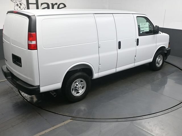 New 2026 Chevrolet Express 2500 w/ Driver Convenience Package RWD image 19