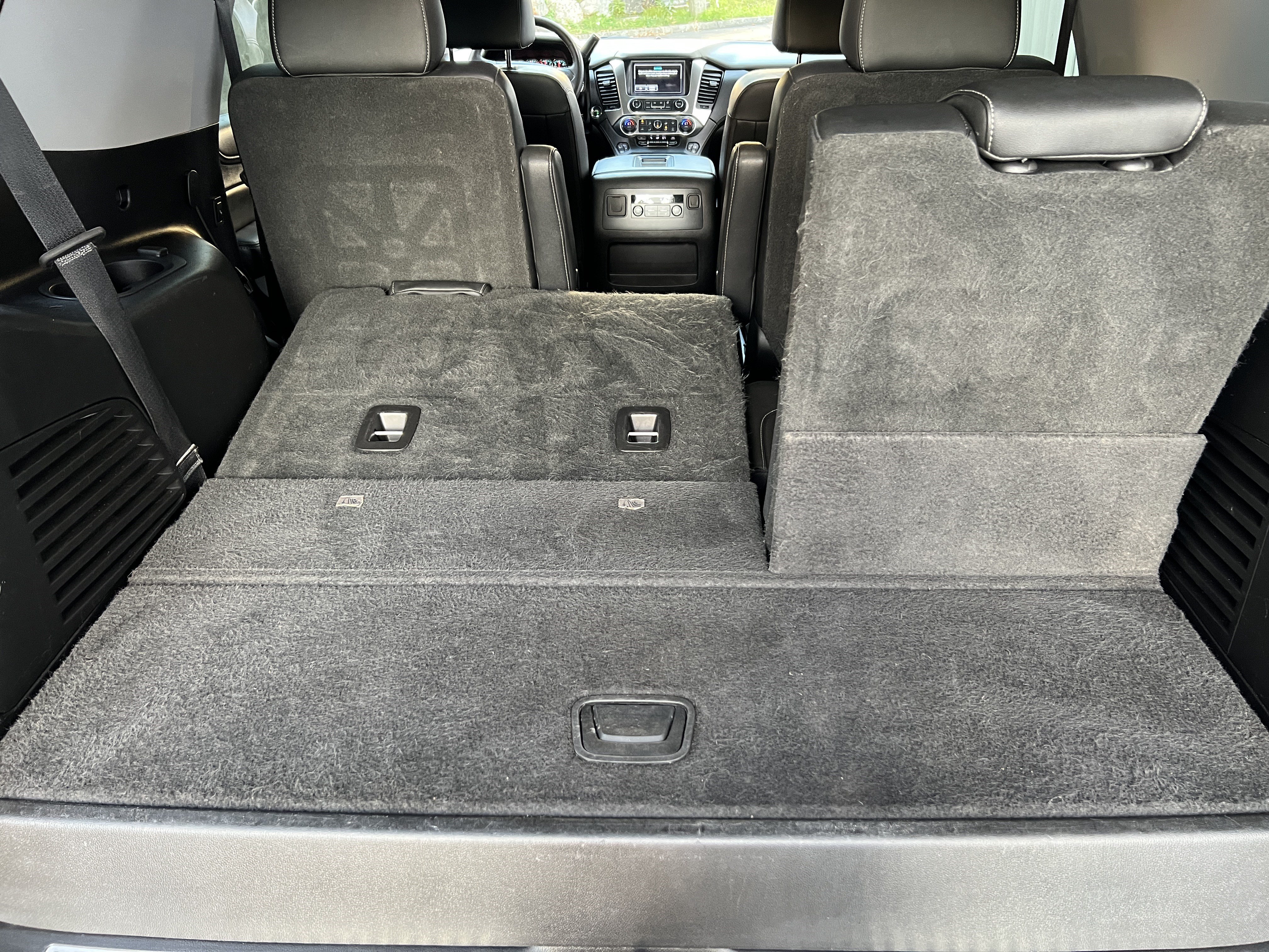 Used 2018 Chevrolet Tahoe Premier w/ RST Edition AWD/4WD image 19