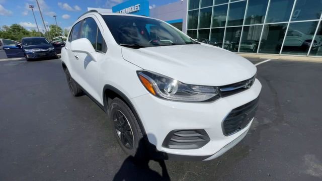 Used 2019 Chevrolet Trax LT w/ LT Convenience Package image 2