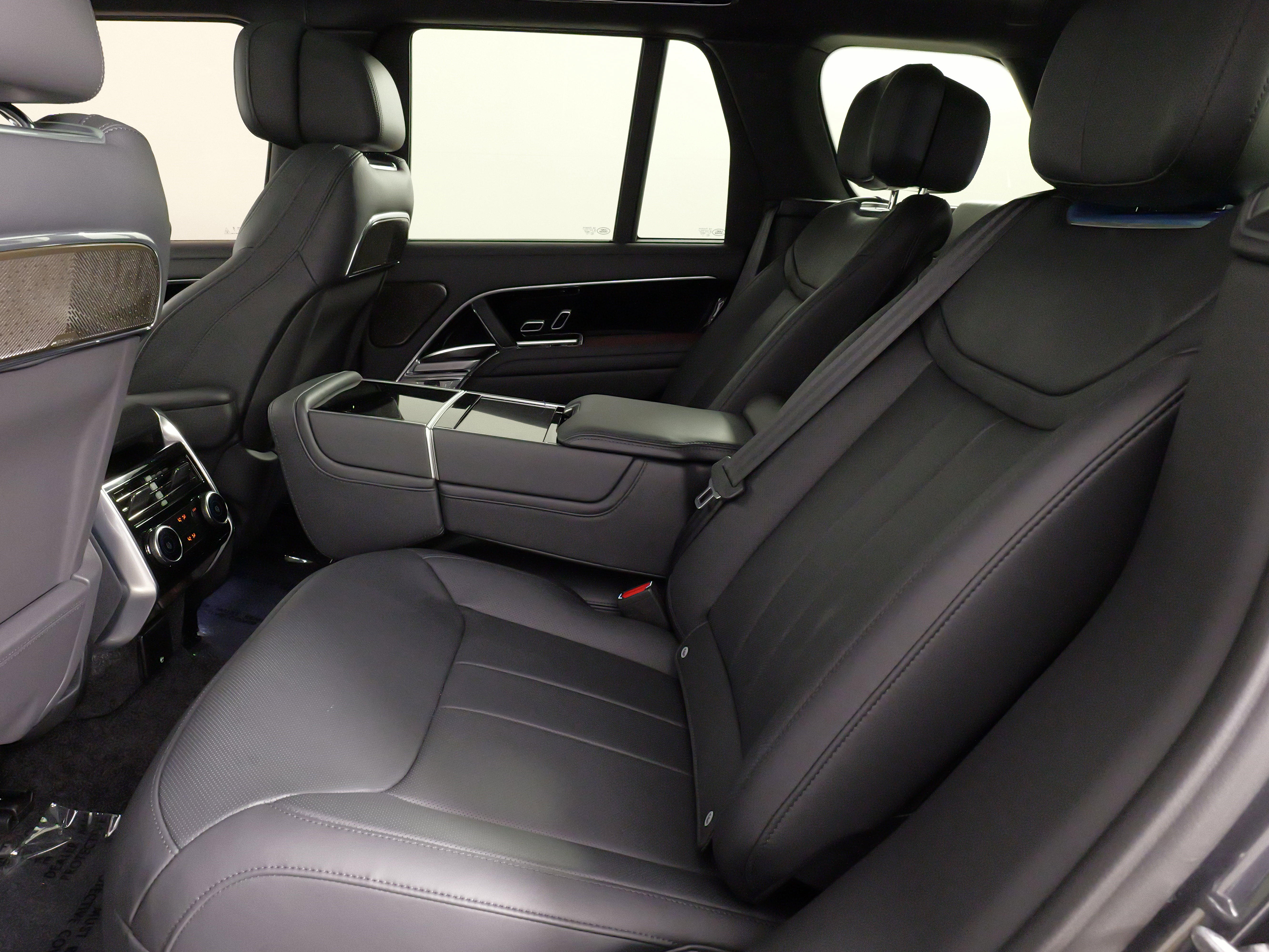 Used 2024 Land Rover Range Rover Autobiography AWD/4WD image 37