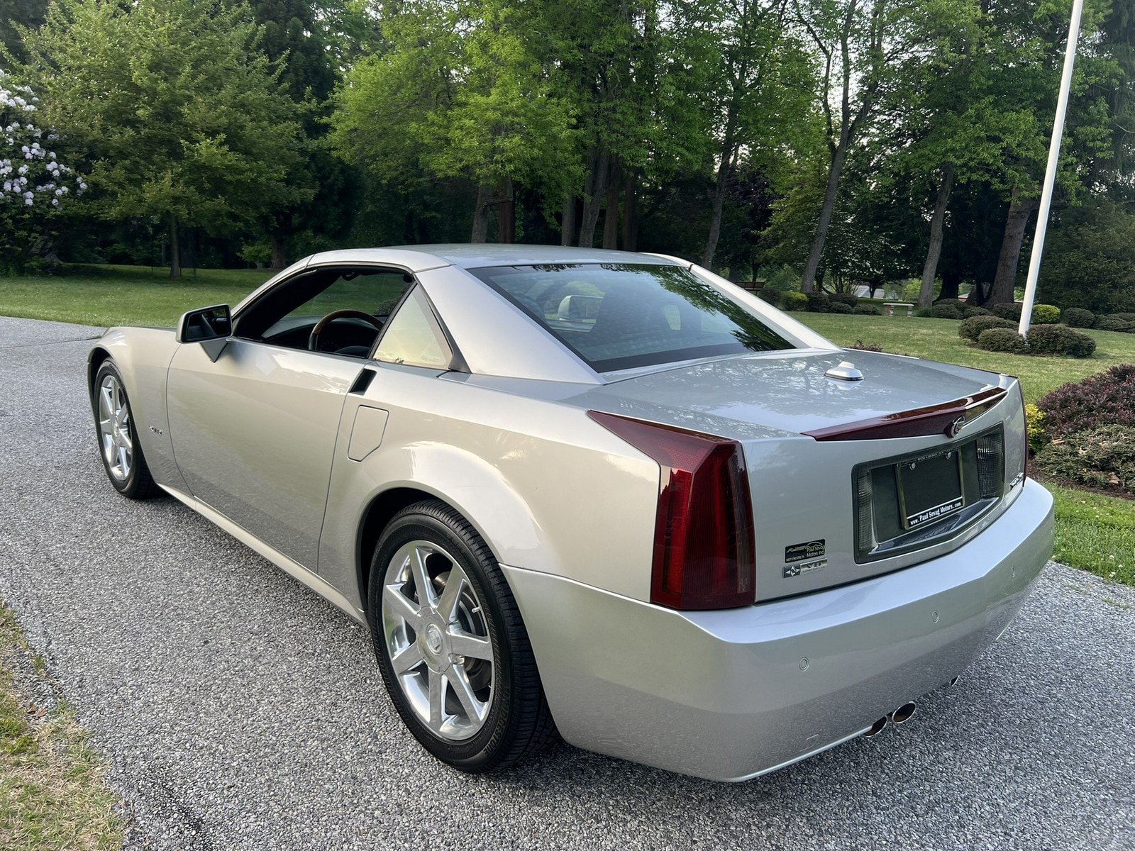 Used 2004 Cadillac XLR RWD image 34