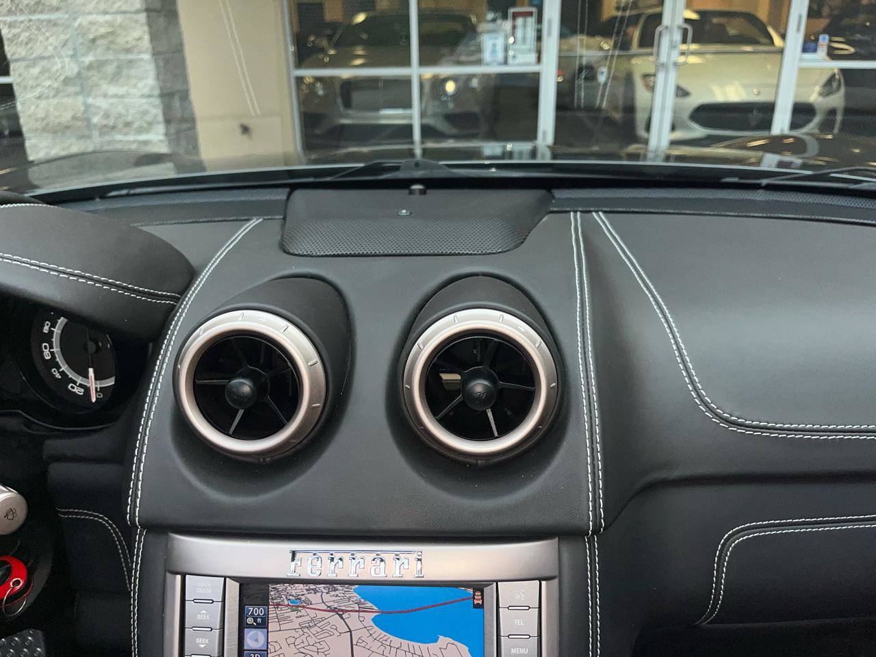 Used 2011 Ferrari California RWD image 49