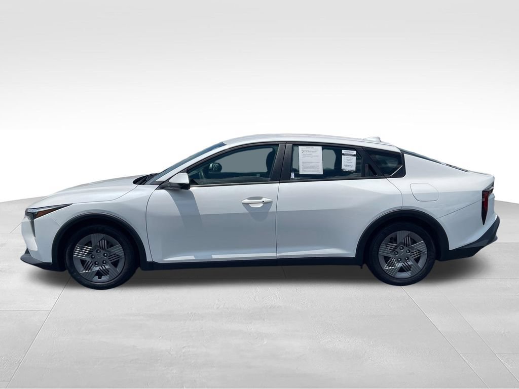 Used 2025 Kia K4 FWD image 2
