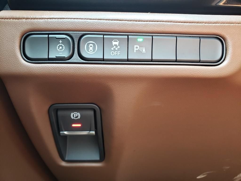 Certified 2024 Acura MDX SH-AWD w/ Technology Package image 24