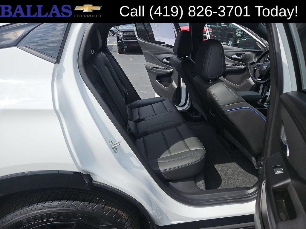 Certified 2025 Buick Envista Sport Touring w/ Convenience I Package FWD image 33