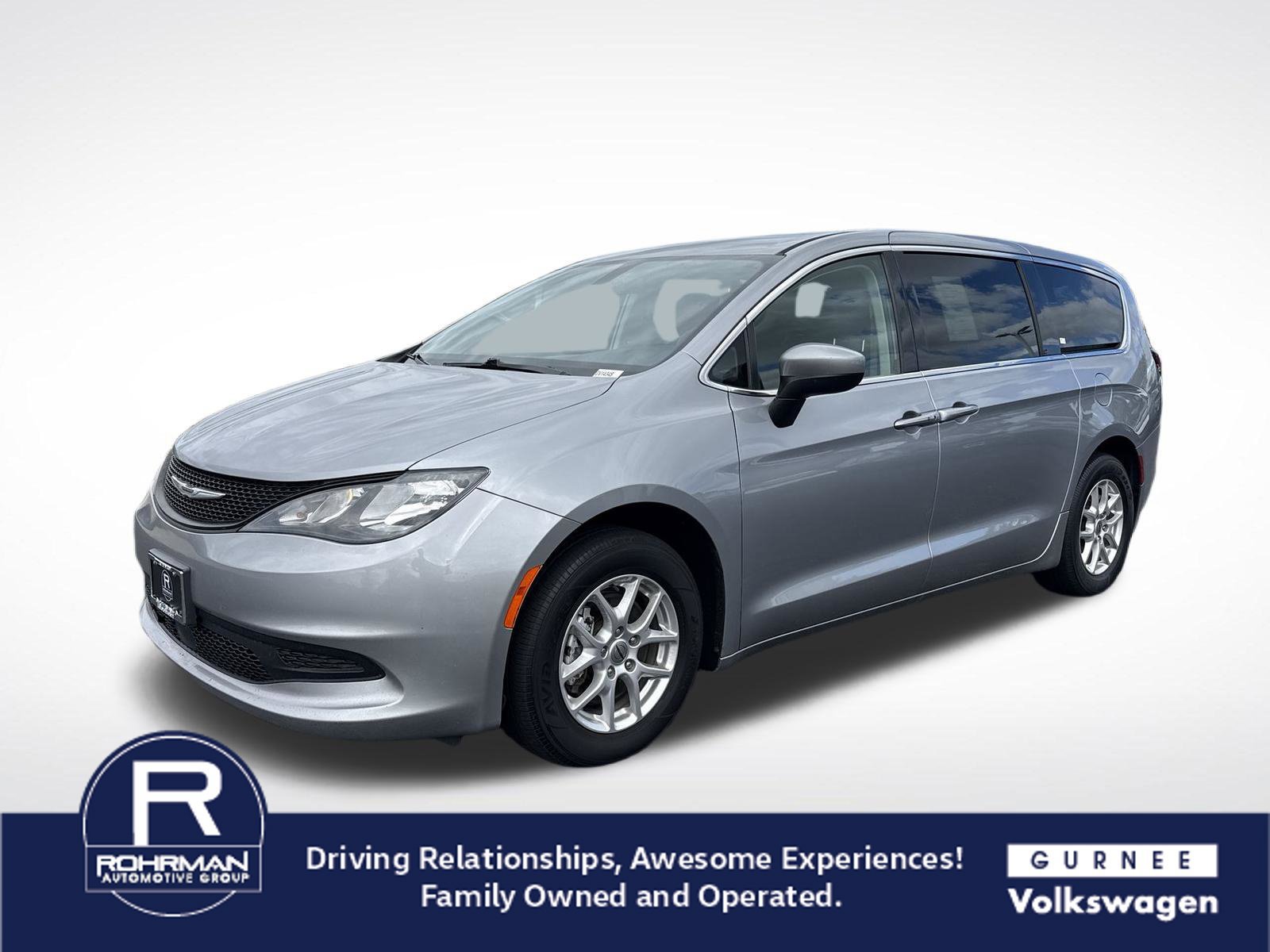 Used 2021 Chrysler Voyager LX FWD image 1