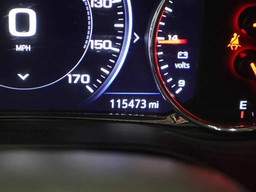 Used 2020 GMC Acadia Denali w/ Technology Package AWD/4WD image 36