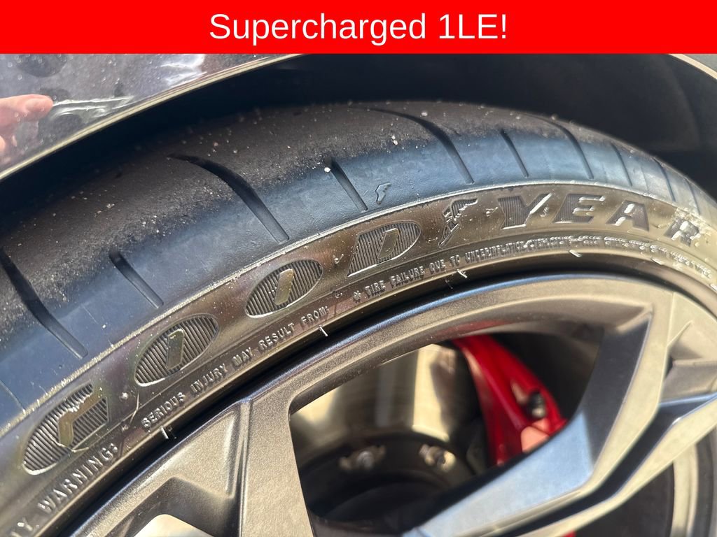 Used 2018 Chevrolet Camaro SS RWD image 28