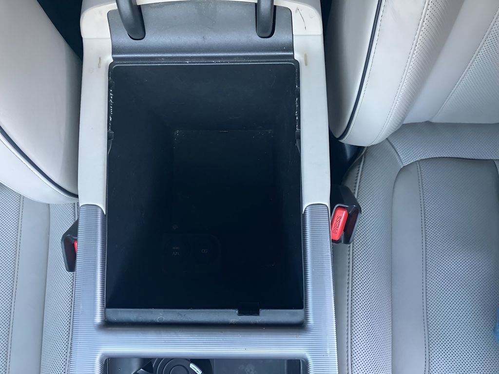 Used 2023 Hyundai Palisade Calligraphy image 48