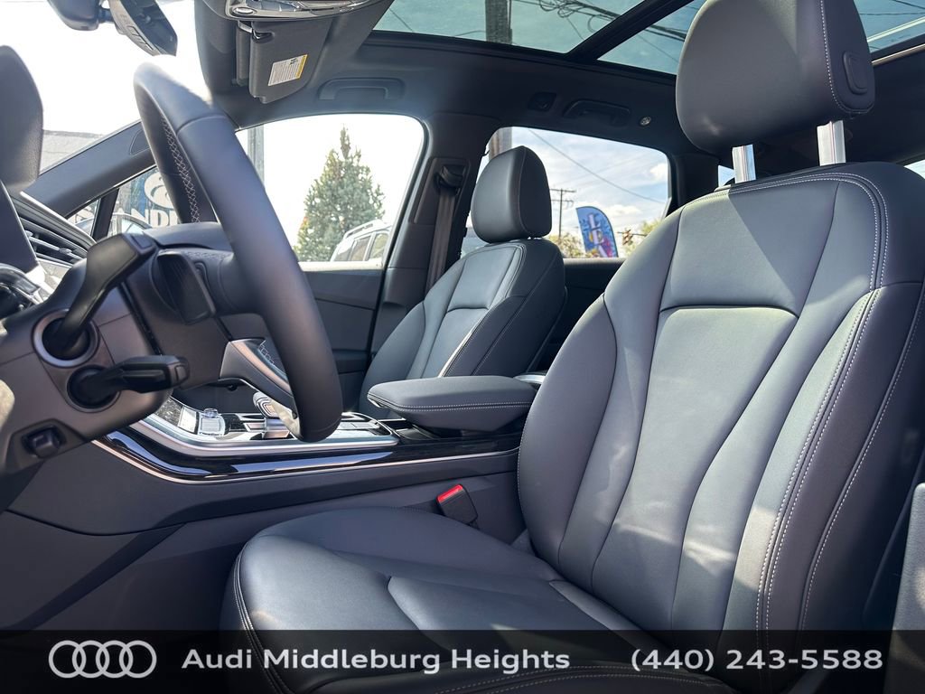 Certified 2026 Audi Q7 3.0T Premium w/ Convenience Plus Package AWD/4WD image 11