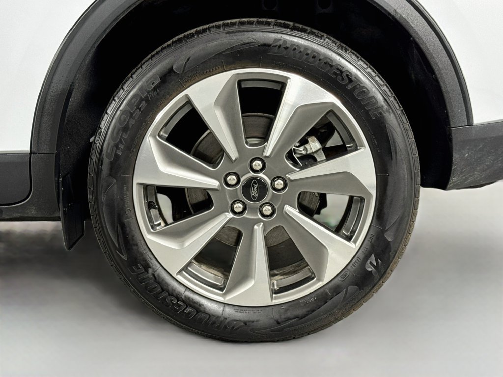Used 2025 Ford Escape Platinum AWD/4WD image 12