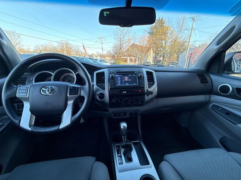 Used 2013 Toyota Tacoma 4x4 Double Cab w/ TRD Off-Road Pkg image 21